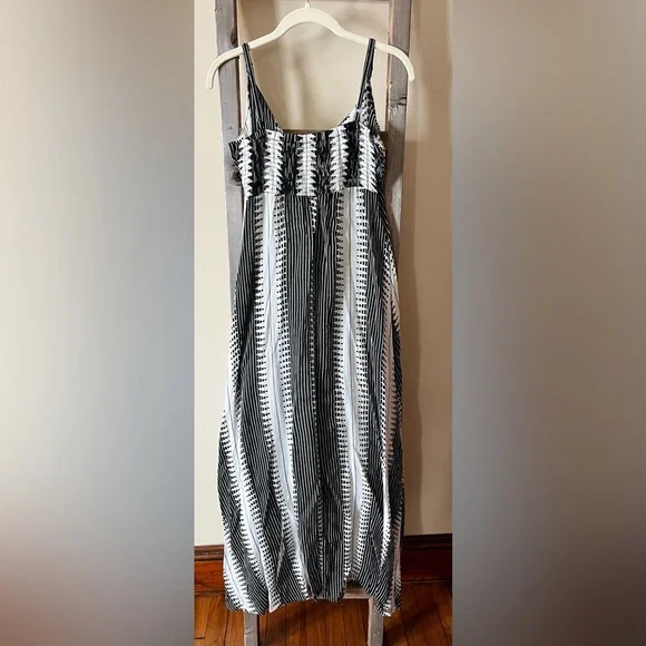 Elan Cutout Tie Front Maxi Cover-Up Sundress In Black/white Kenya Size
Medium - Picture 5 of 7